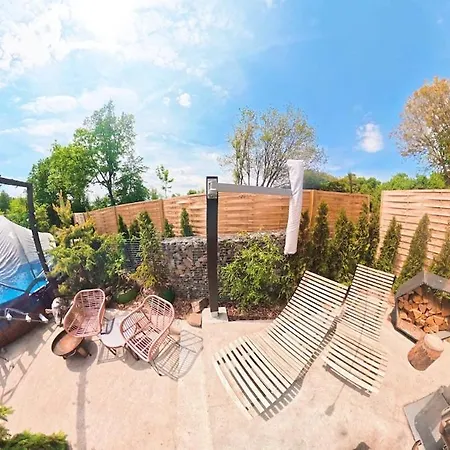Garden - The Garage